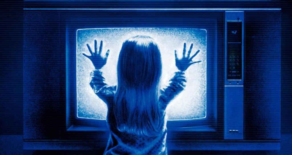 Poltergeist-Cinema-Gizmo