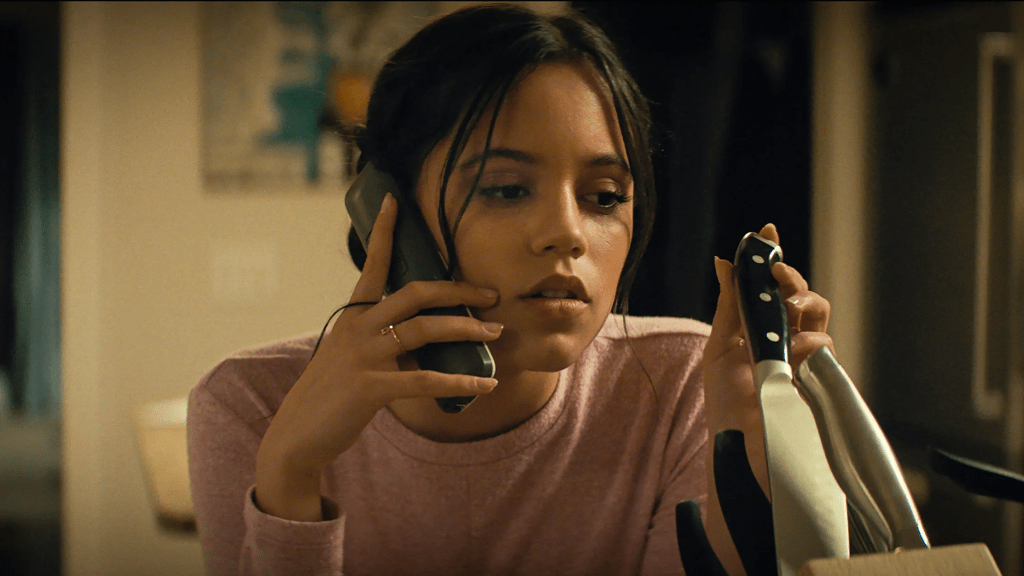 Jenna-Ortega-cinema-gizmo
